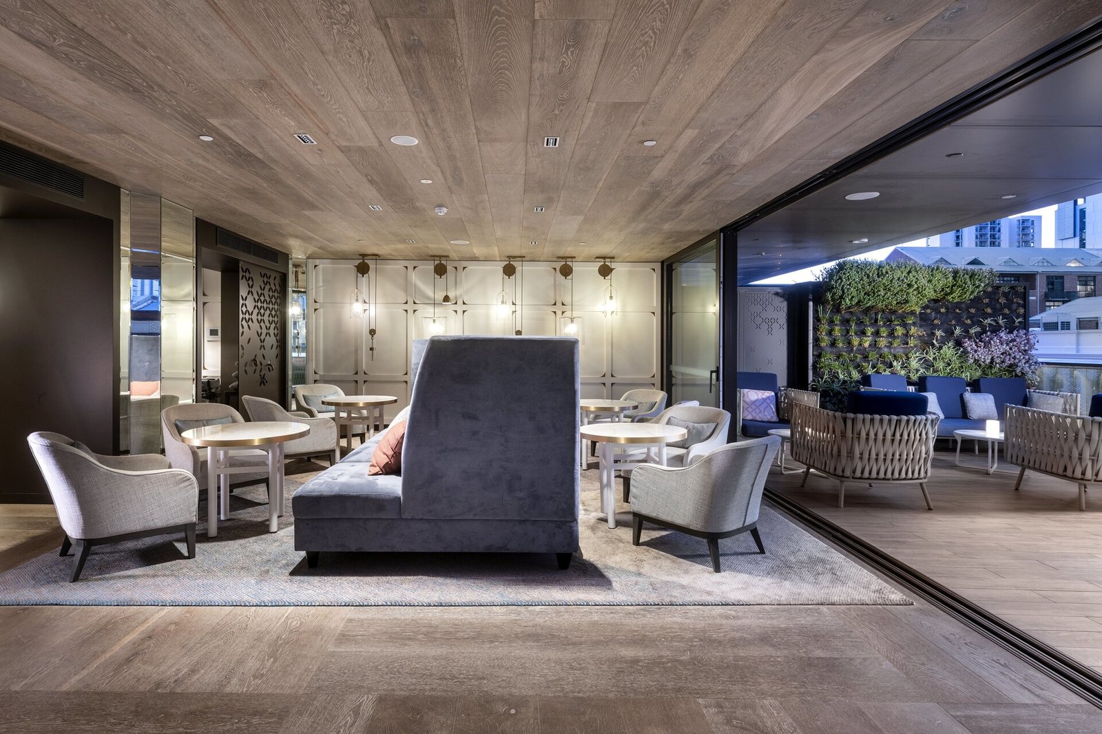 InterContinental Perth City Centre by IHG, vibe