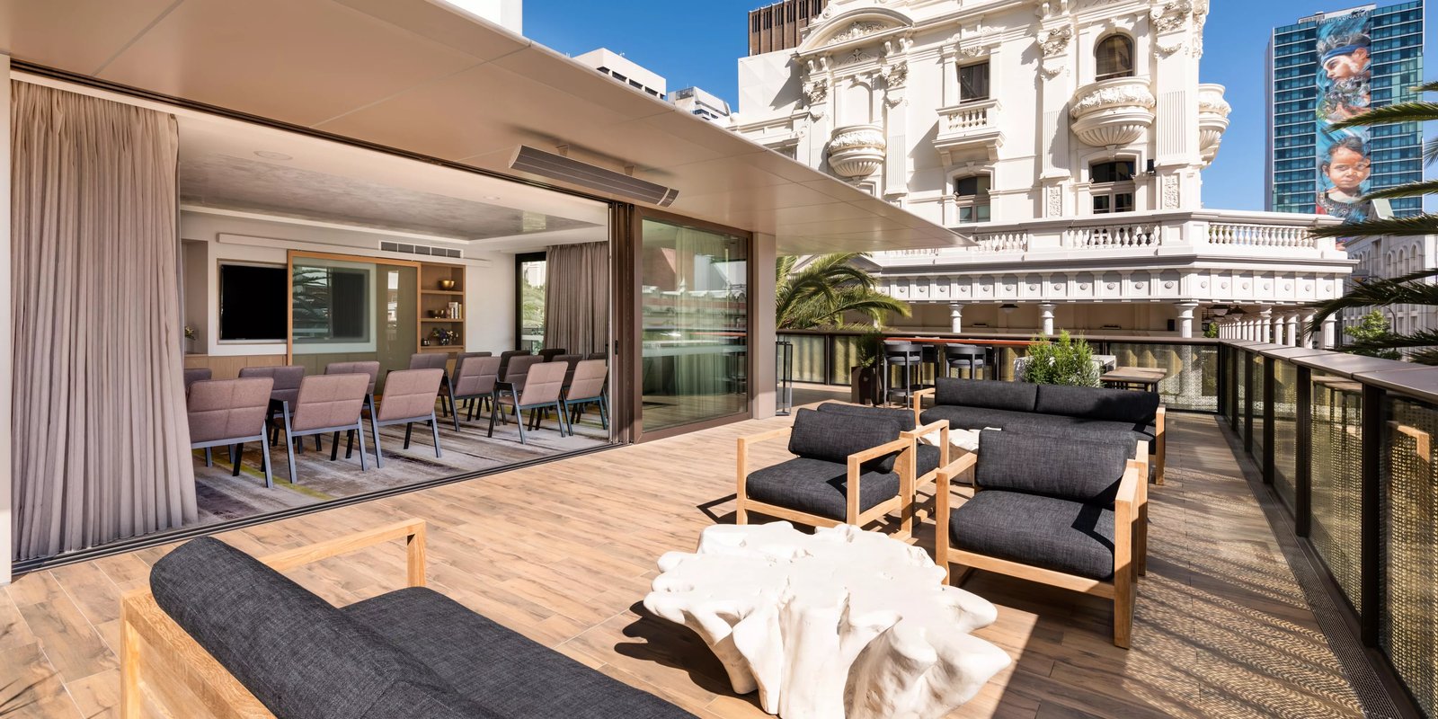 InterContinental Perth City Centre by IHG, vibe