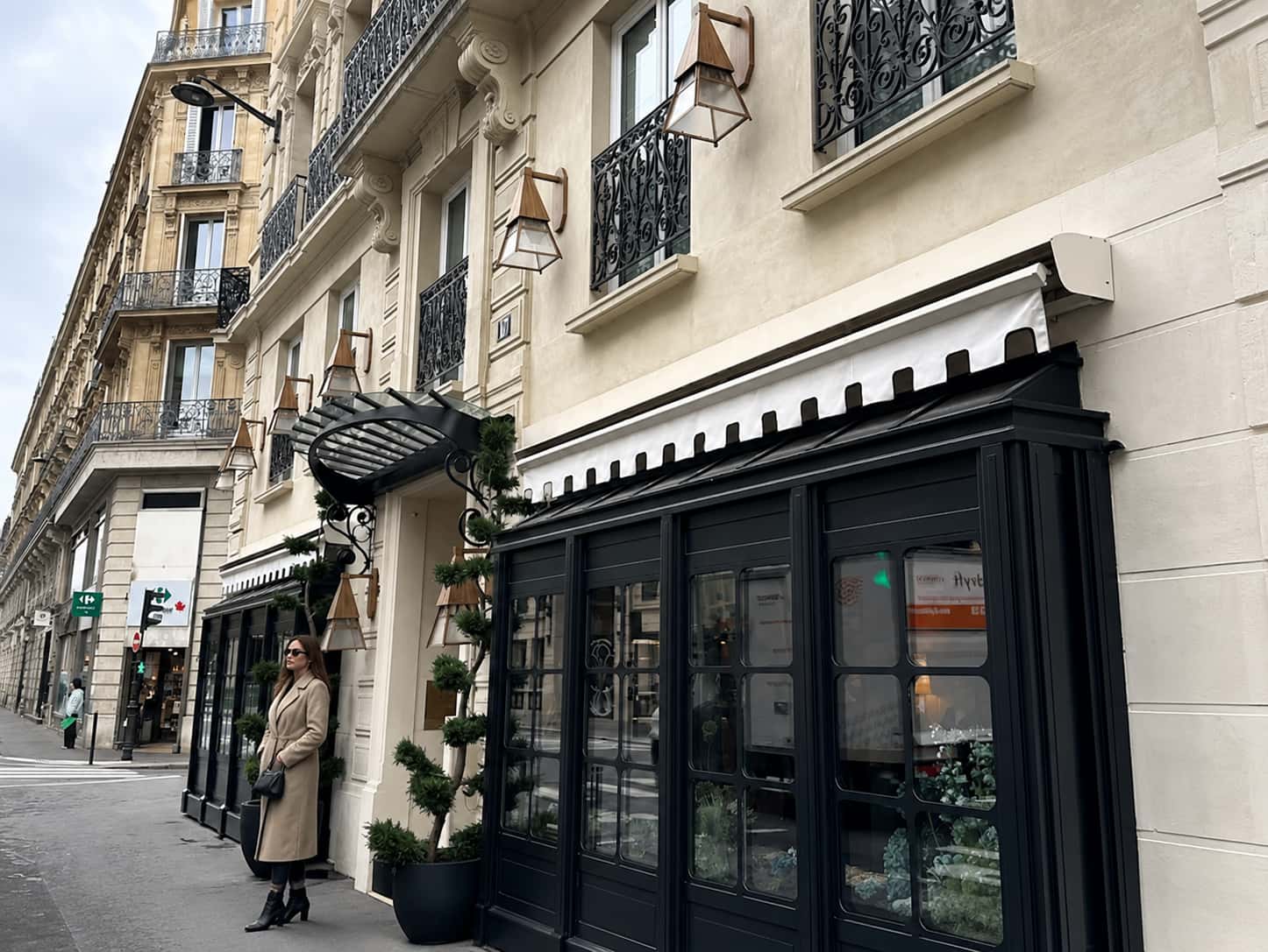 Hotel Hana — backstory