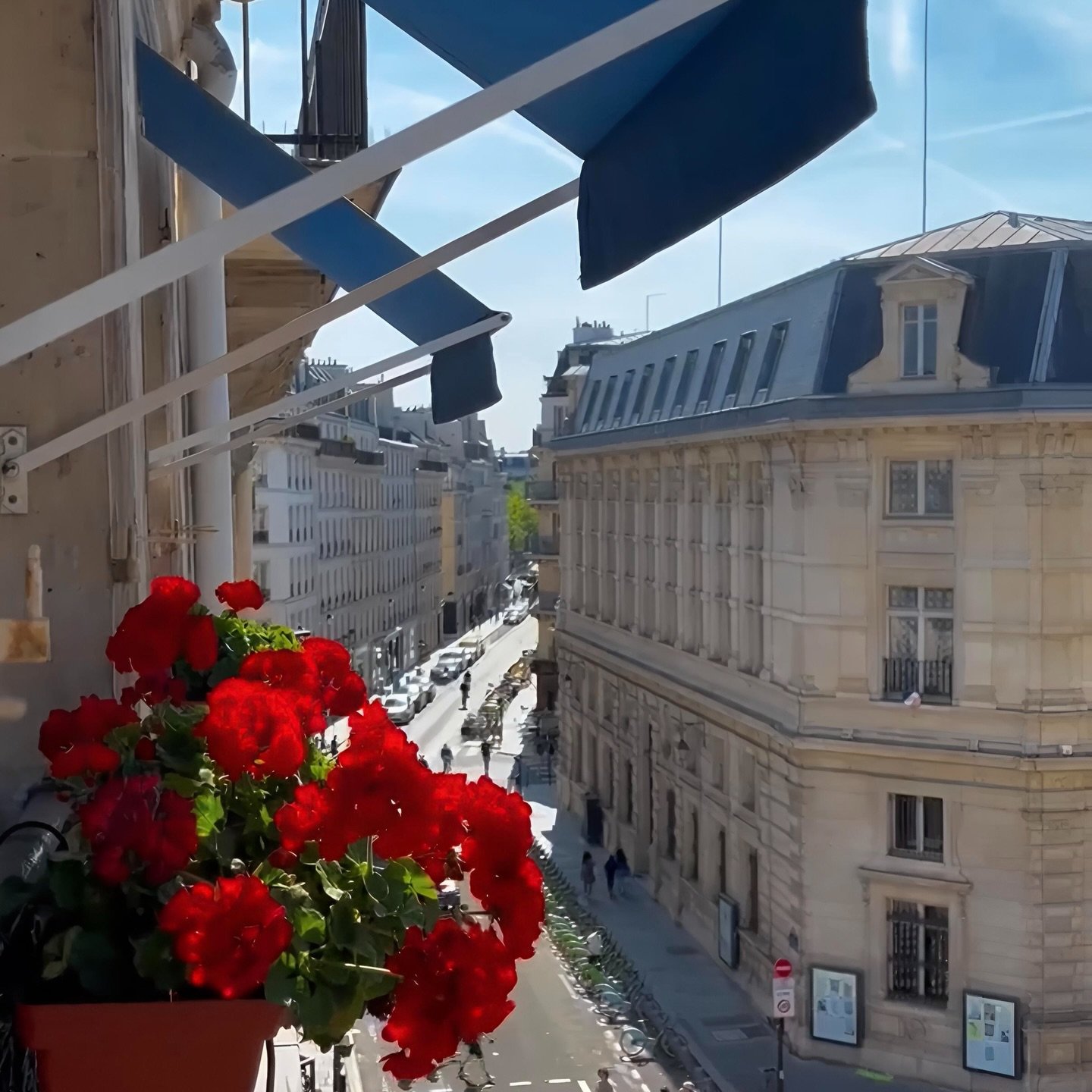 Le Caron de Beaumarchais — vibe