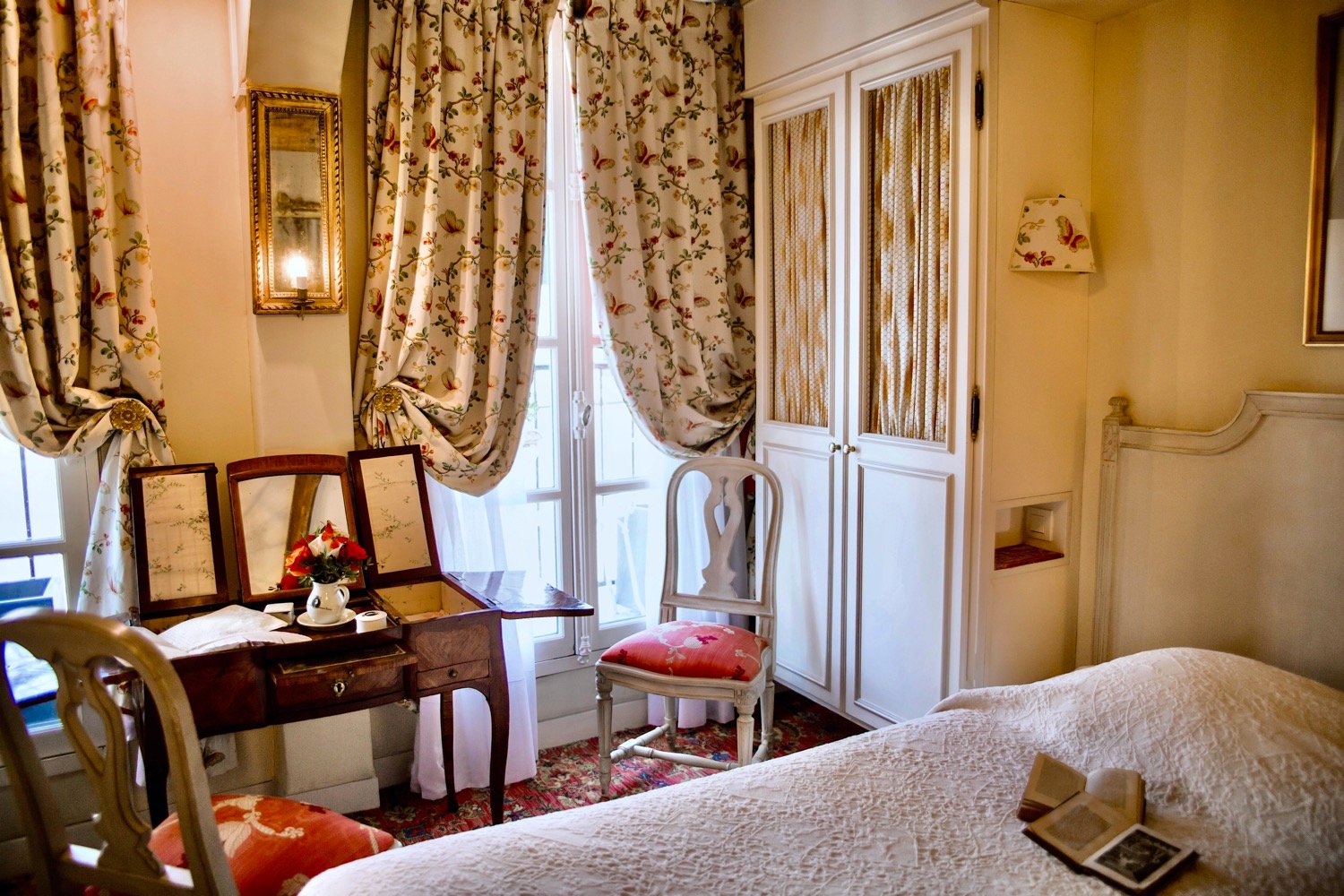 Le Caron de Beaumarchais — rooms
