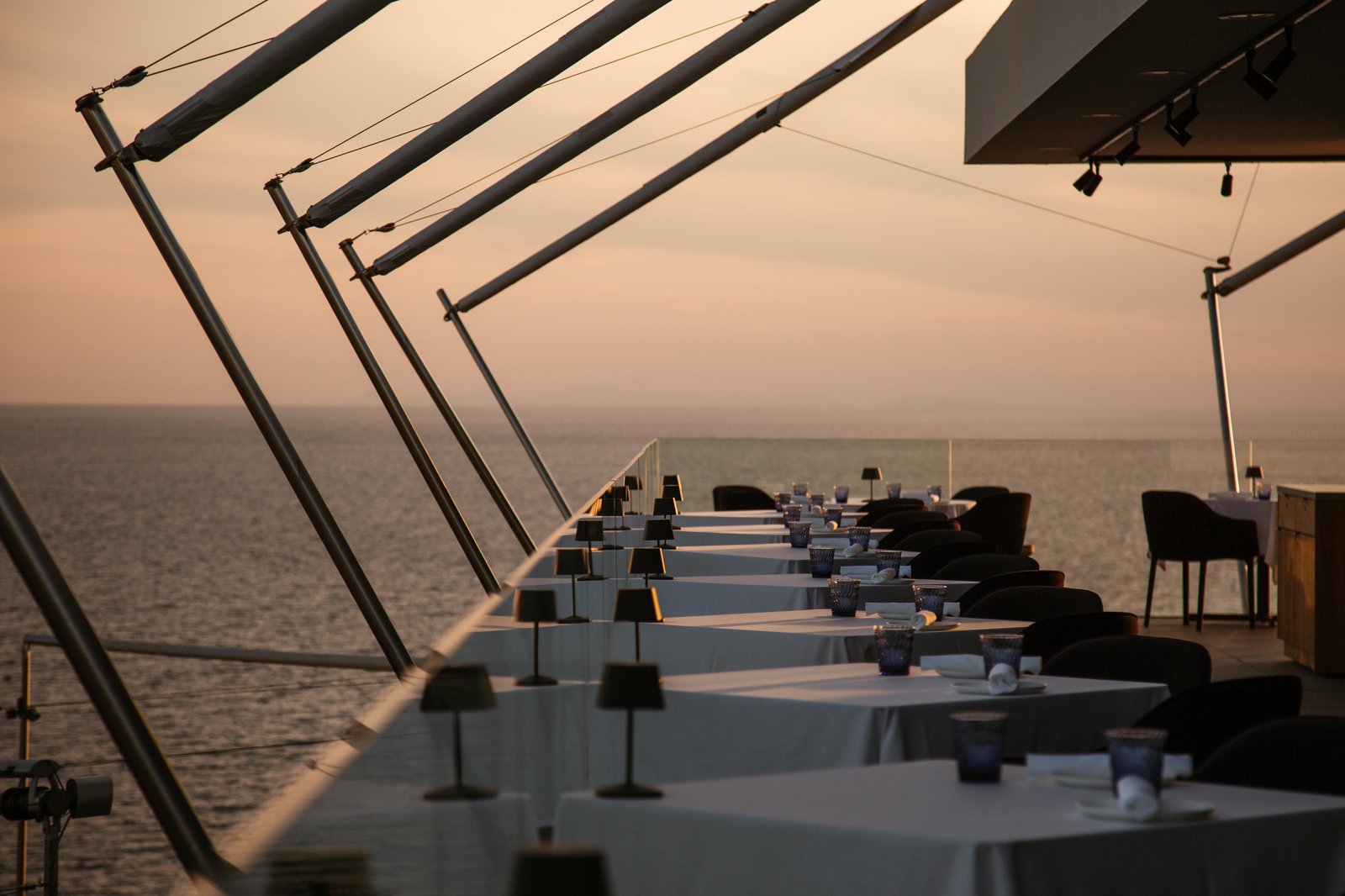 7Pines Resort Ibiza - Destination by Hyatt, eat & drink