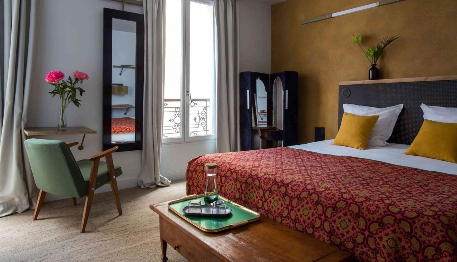 La Nouvelle République — rooms