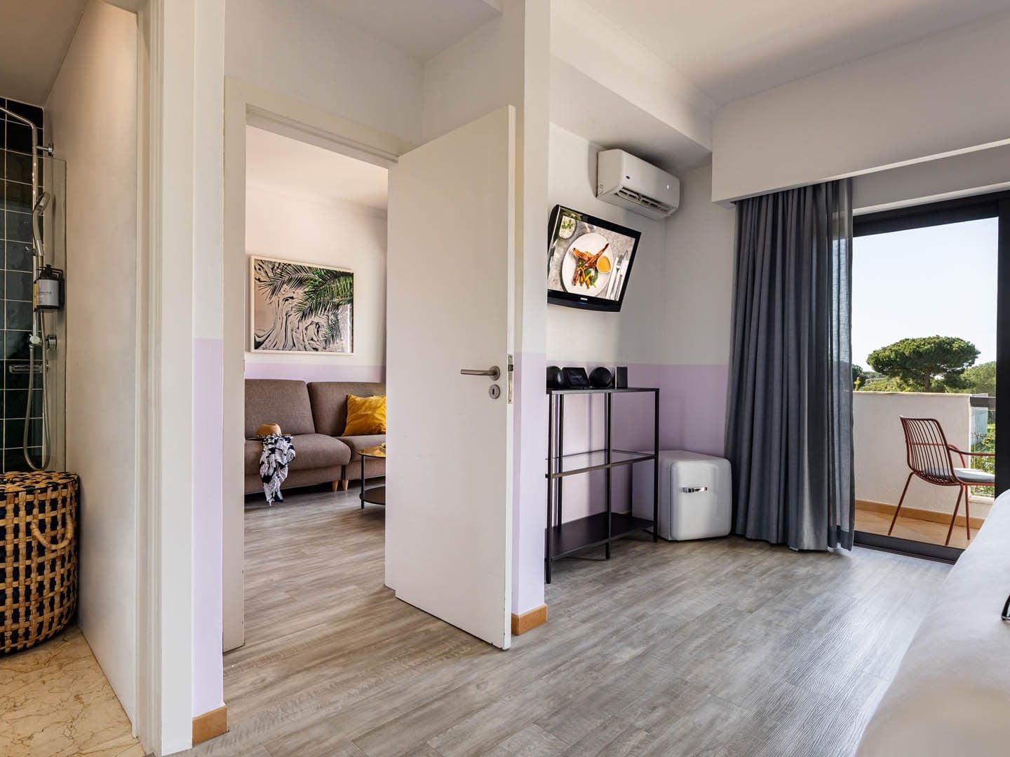 The Magnolia Hotel, rooms