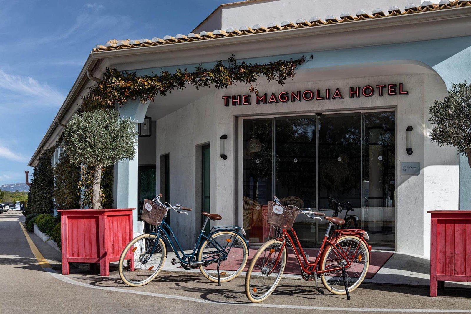 The Magnolia Hotel, backstory