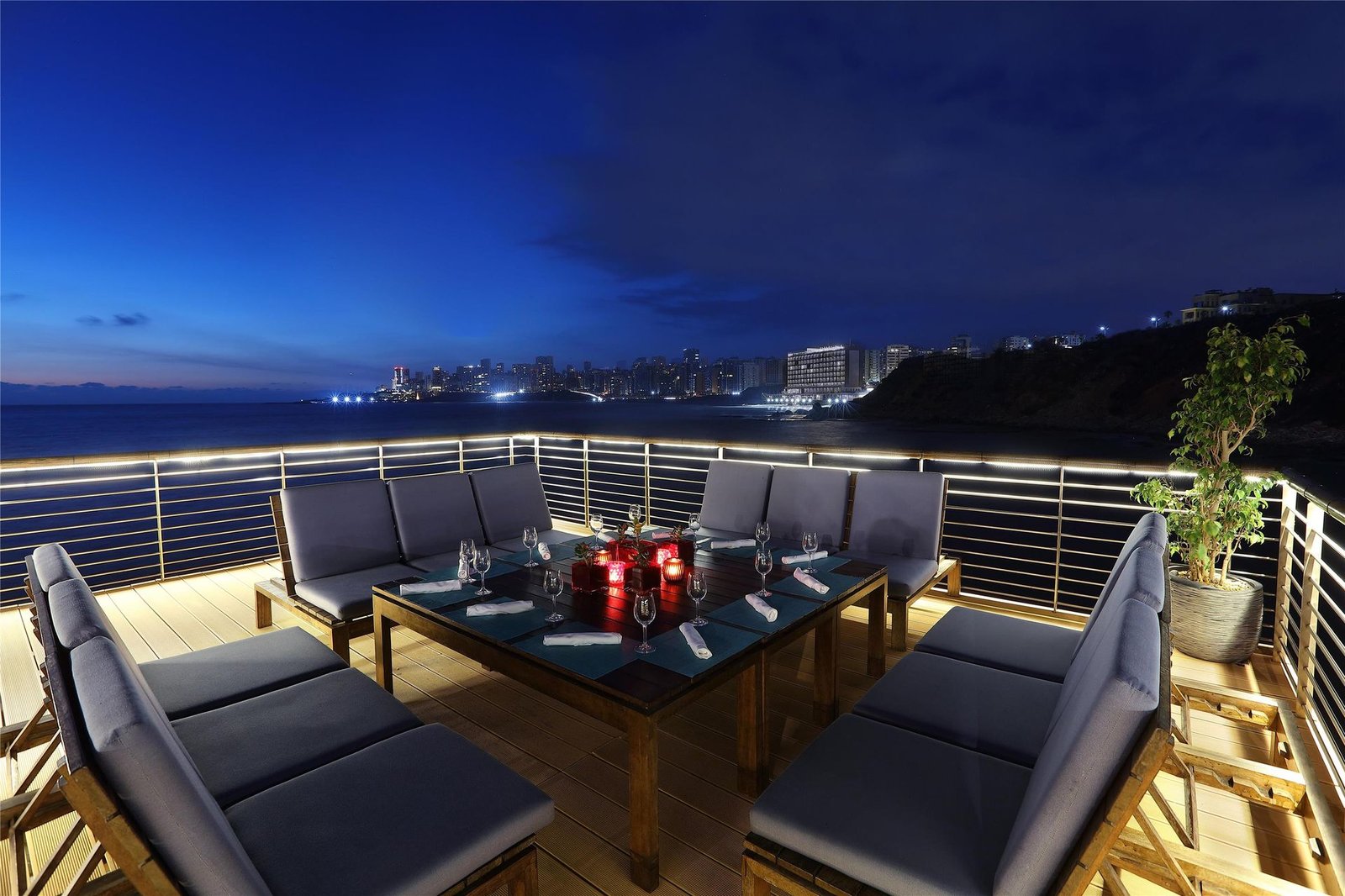 Kempinski Summerland Hotel & Resort, jet bar