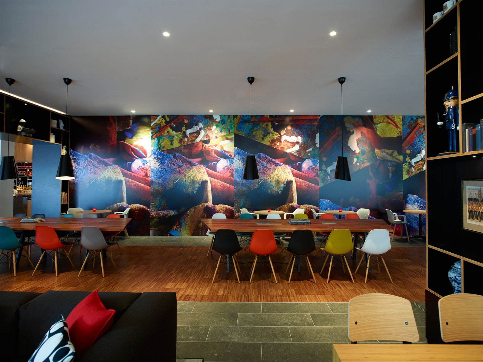 citizenM Tower of London, canteenm