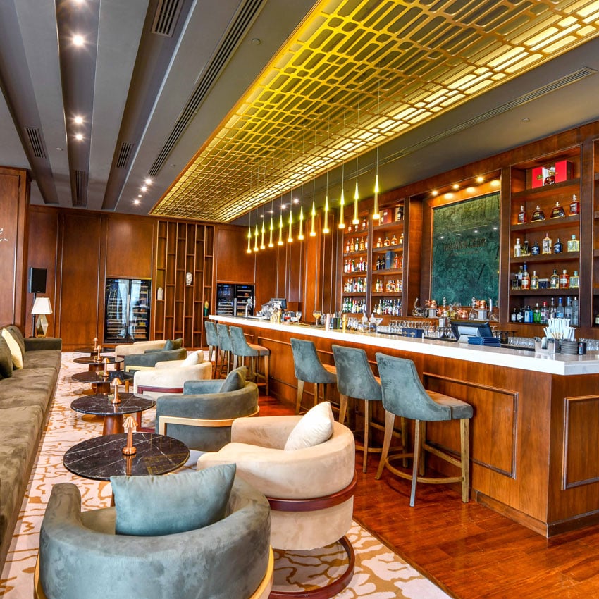 Royal Saray Resort, eat & drink