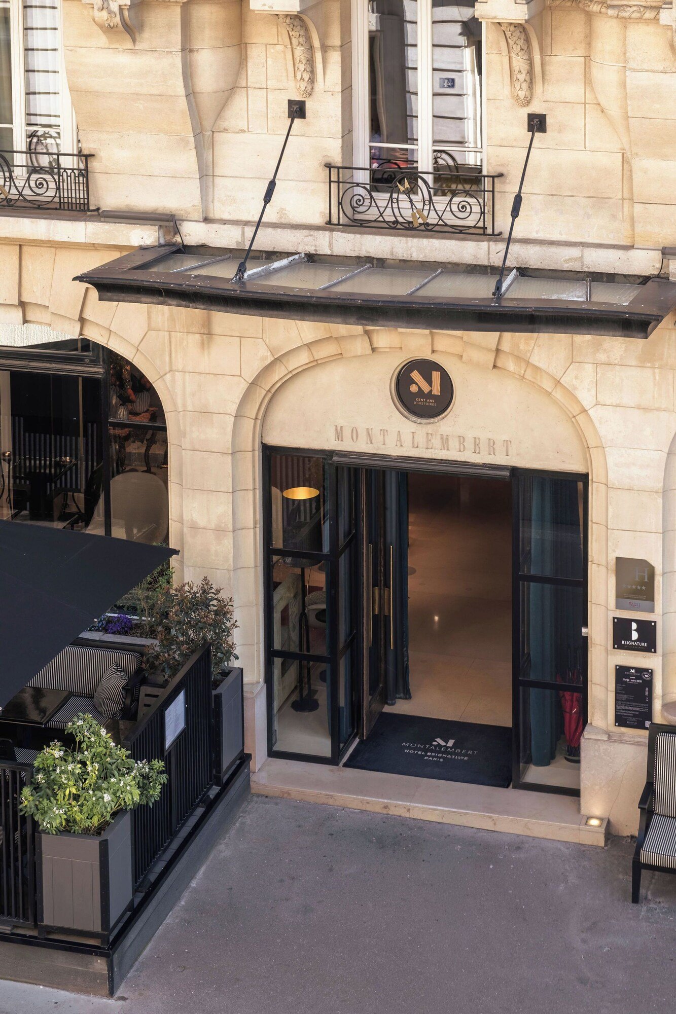 Hôtel Montalembert — backstory
