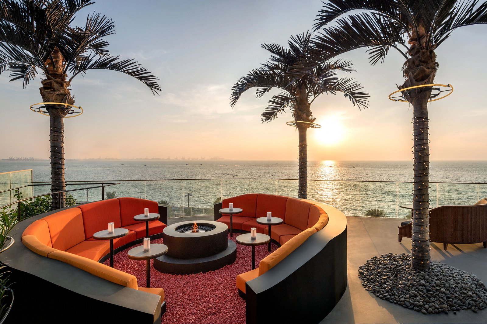 W Dubai - The Palm, eat & drink