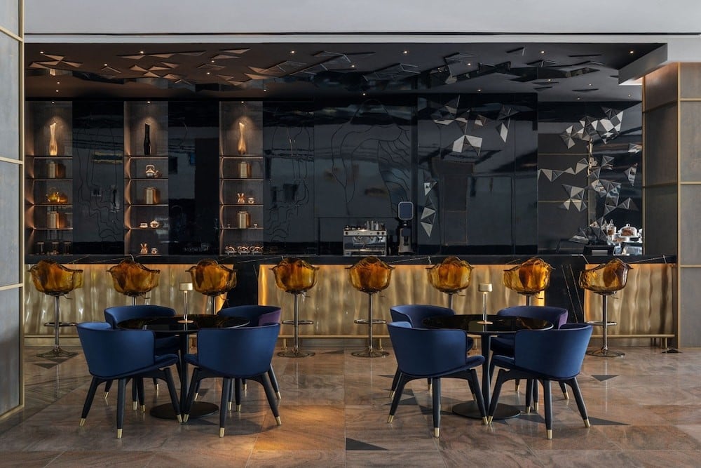 W Dubai - The Palm, eat & drink