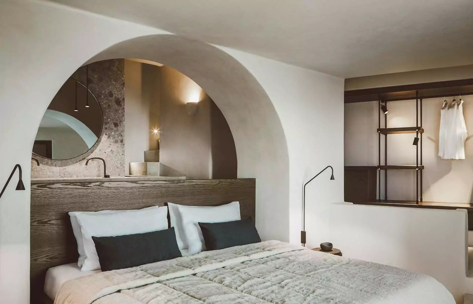 Vora, rooms