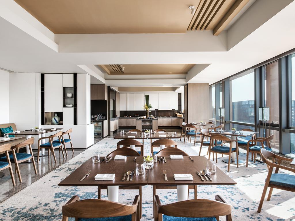 Cordis Shanghai Hongqiao, eat & drink