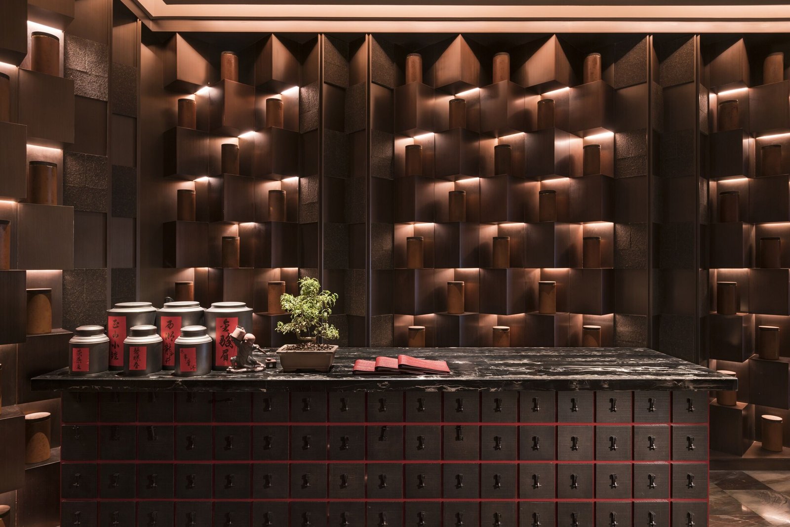 Grand Hyatt Changsha, at the table