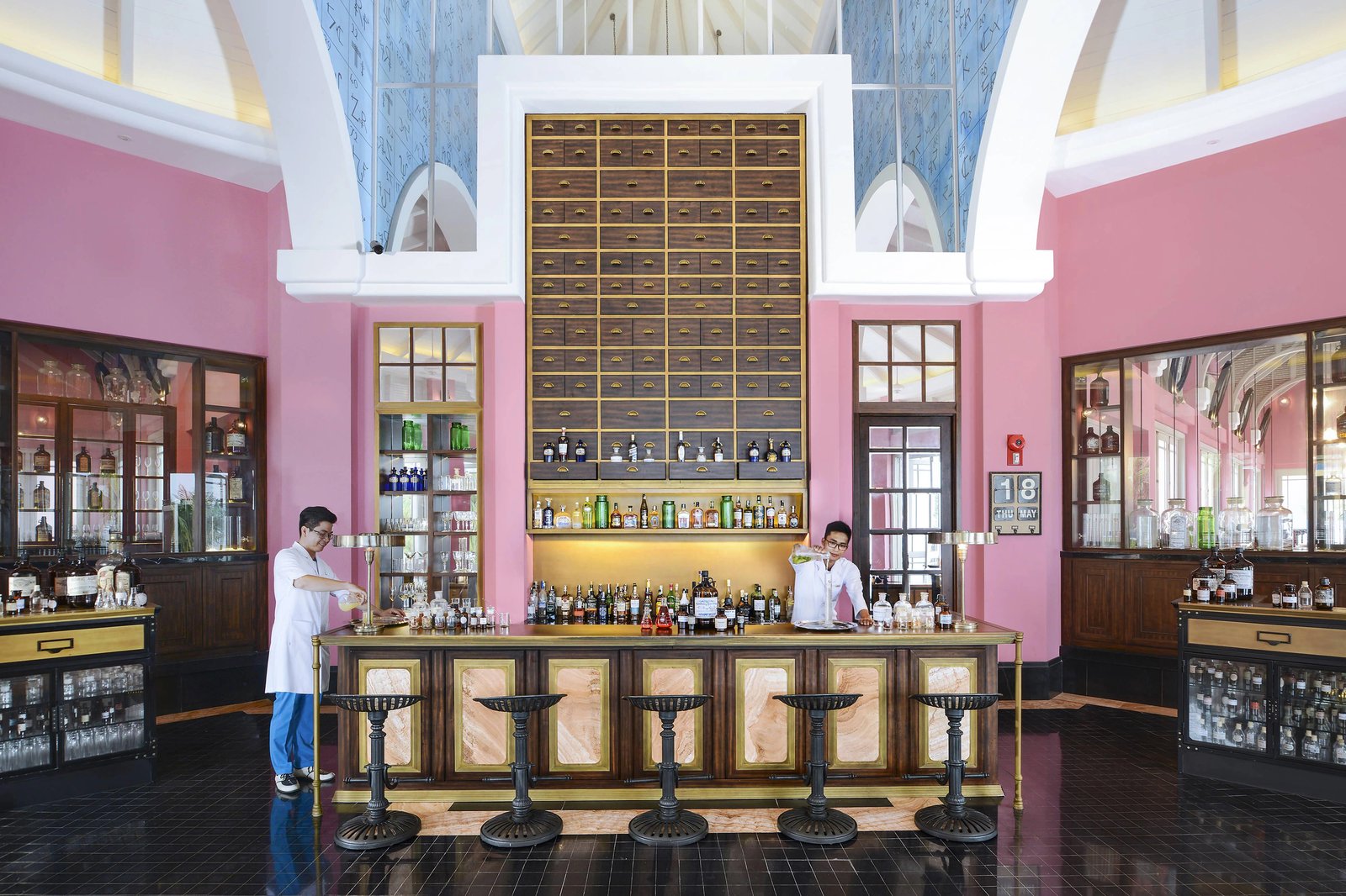 JW Marriott Phu Quoc Emerald Bay Resort & Spa, department of chemistry bar