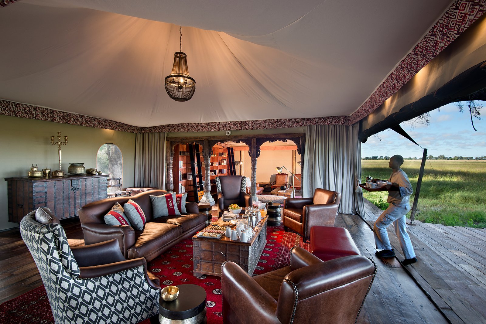Duba Plains Camp, vibe