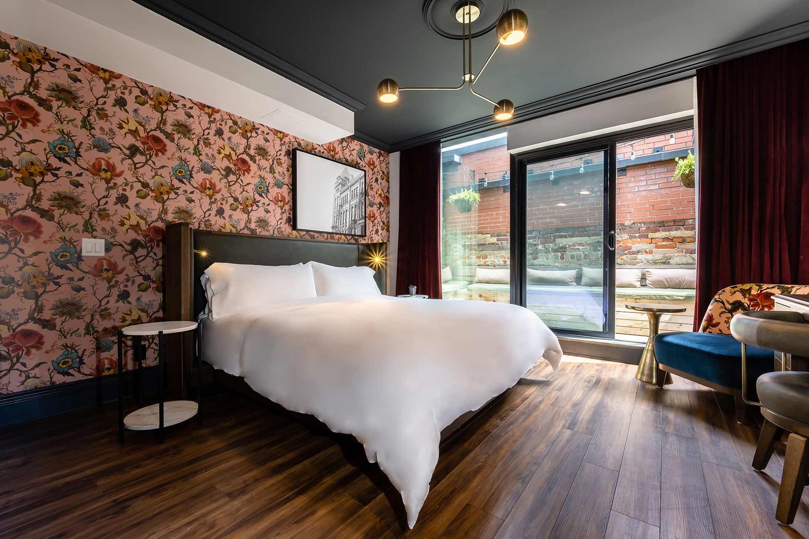 The Broadview Hotel, rooms
