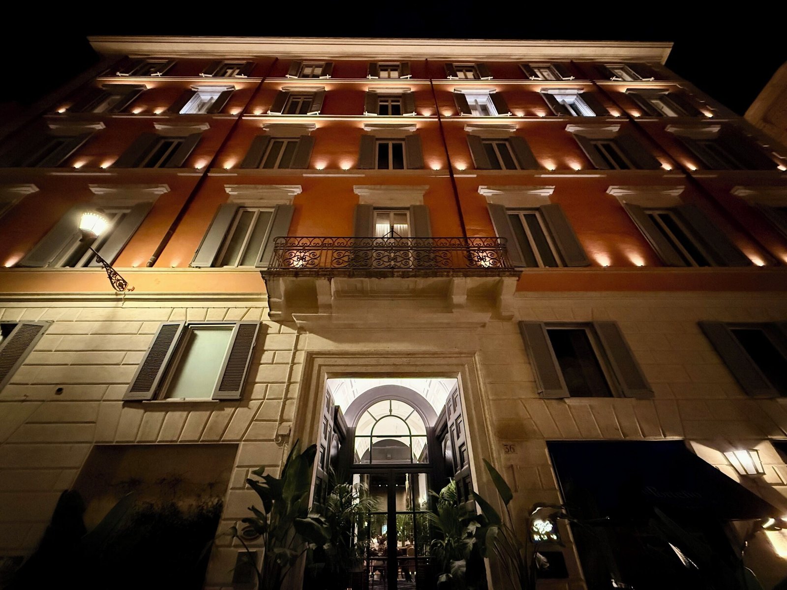 Umiltà 36 — backstory
