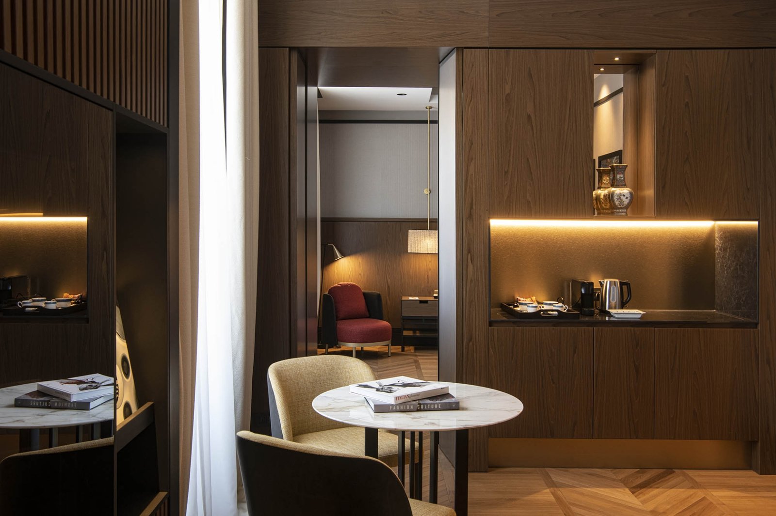 Umiltà 36 — rooms