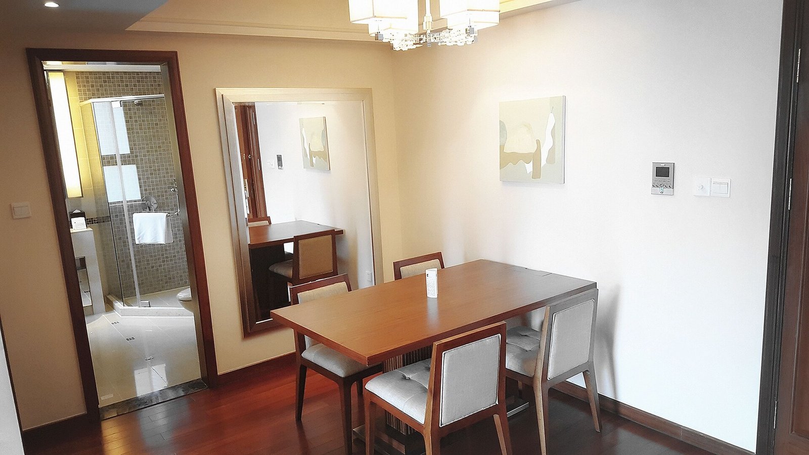 Lanson Place Jin Qiao Service Residences, rooms