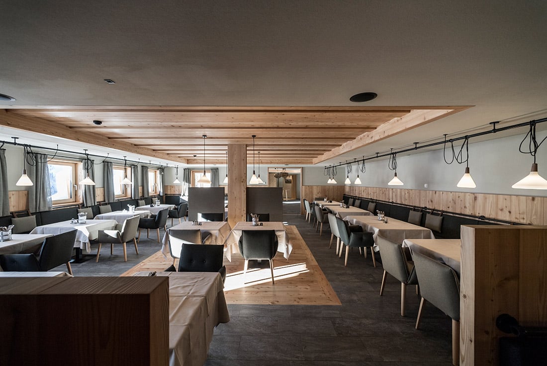Zallinger Dolomites, lounge bar and stube