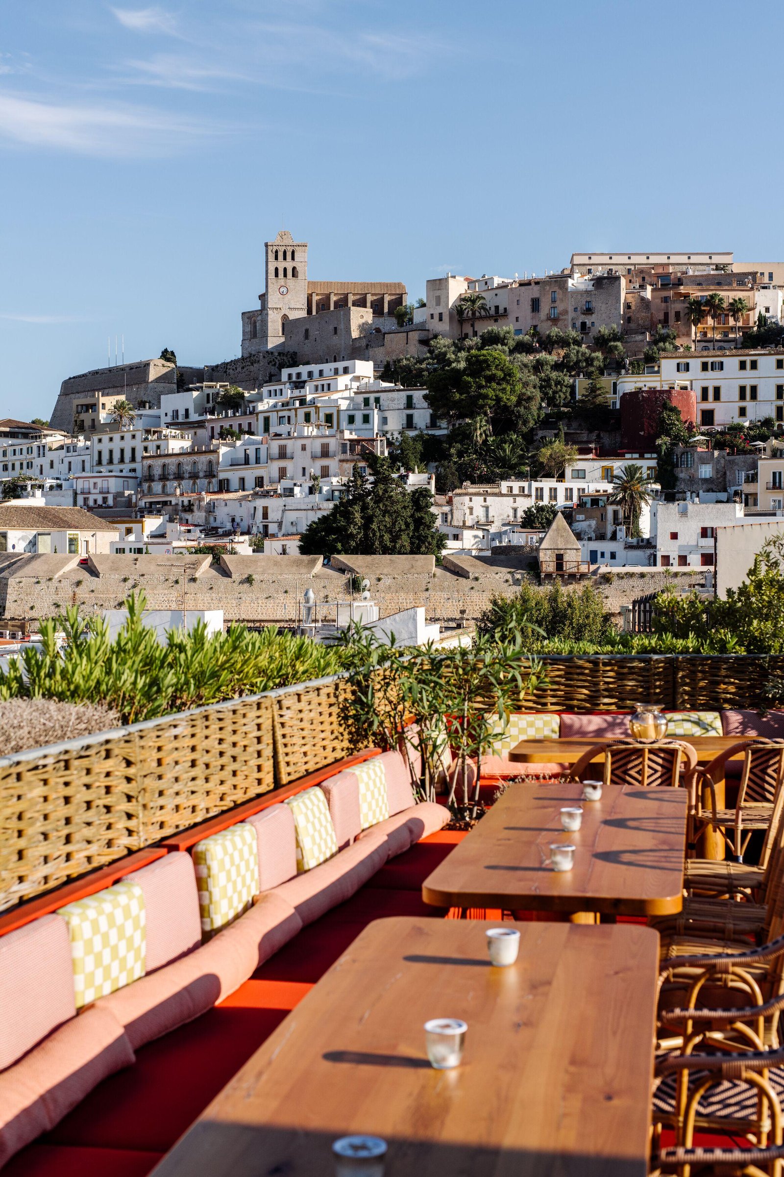 Montesol Experimental Ibiza, eat & drink