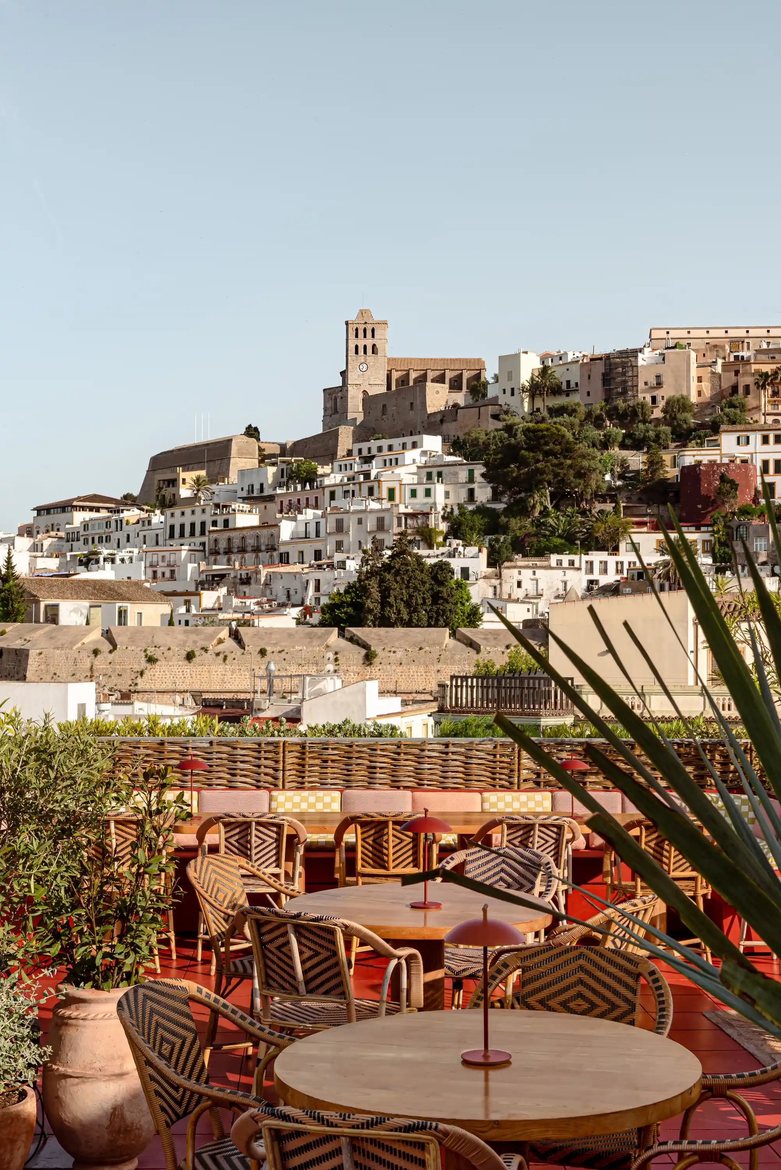 Montesol Experimental Ibiza, eat & drink