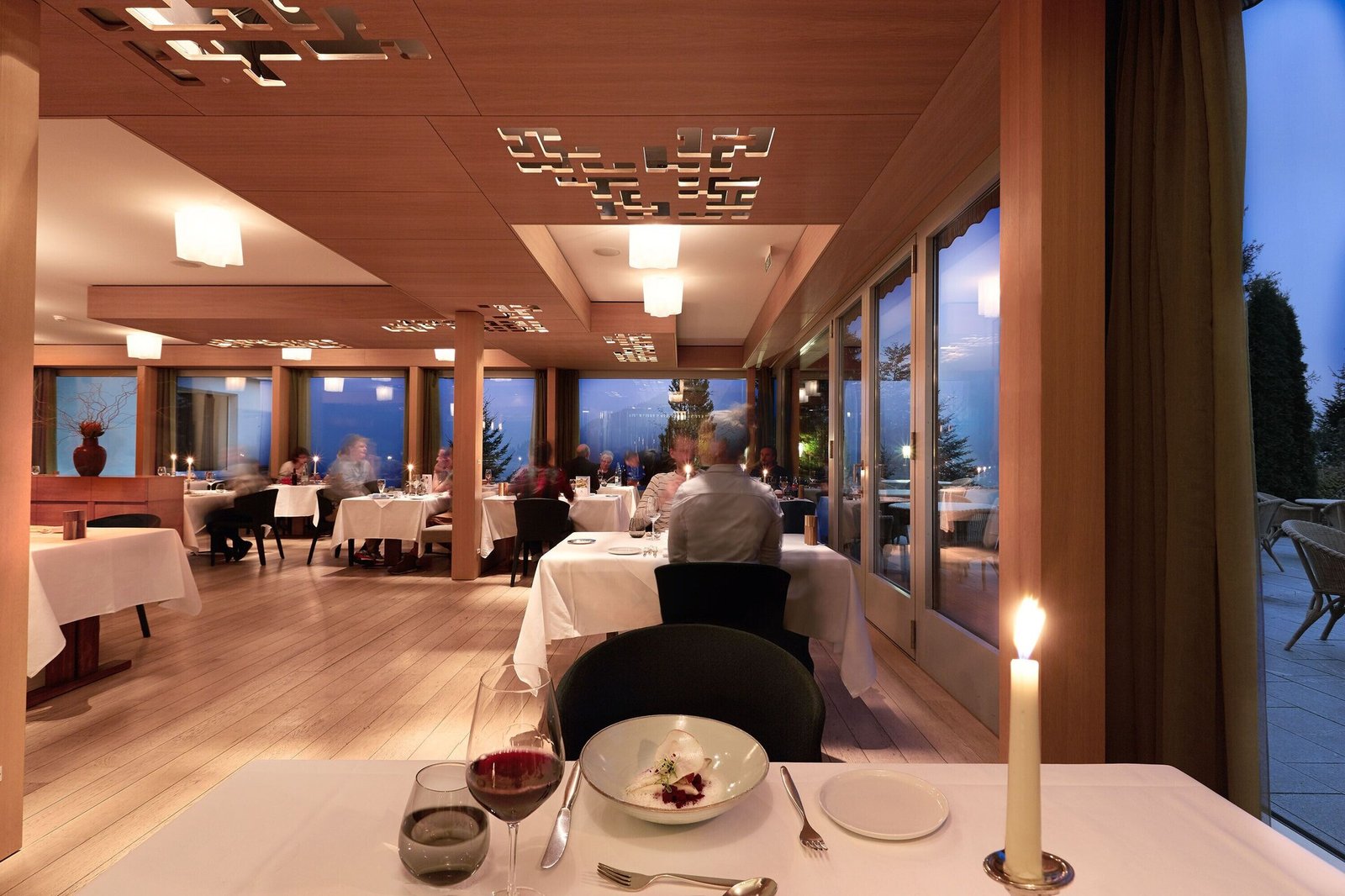 Parkhotel Bellevue & Spa, at the table