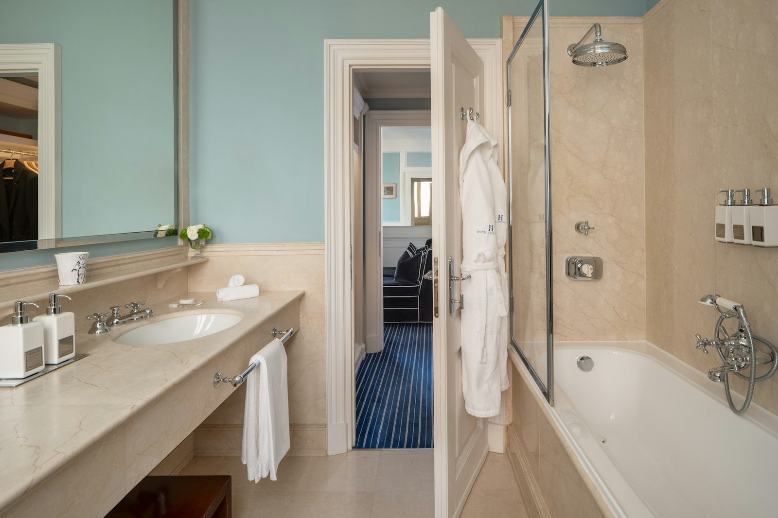 Hotel Lungarno — rooms