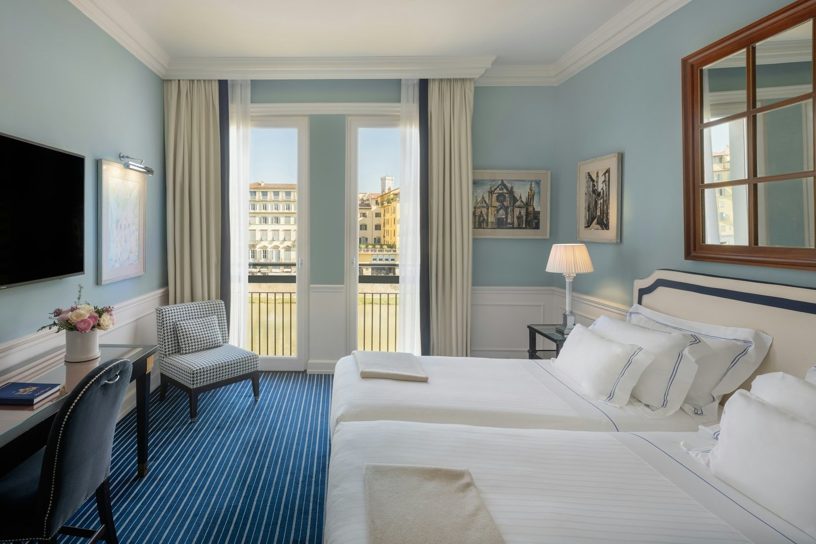 Hotel Lungarno — rooms