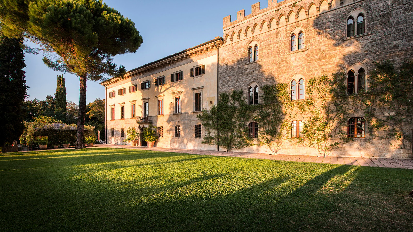 Borgo Pignano, backstory