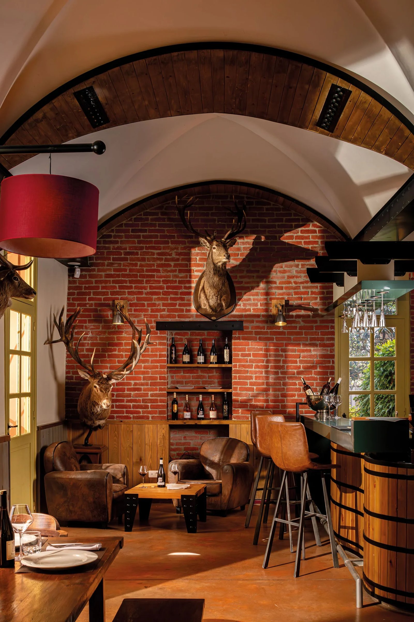 Château Roslane Boutique Hotel & Spa, at the table