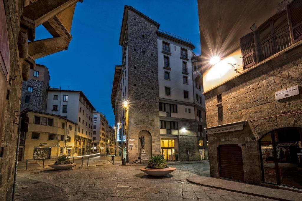 Hotel Pitti Palace al Ponte Vecchio — backstory