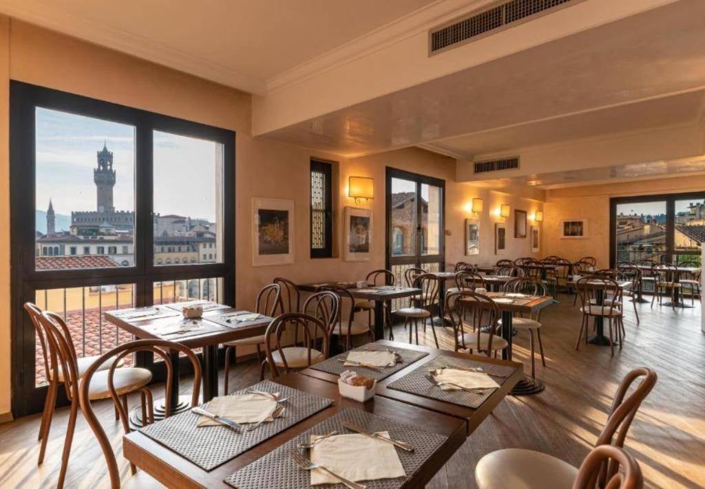 Hotel Pitti Palace al Ponte Vecchio — eat & drink