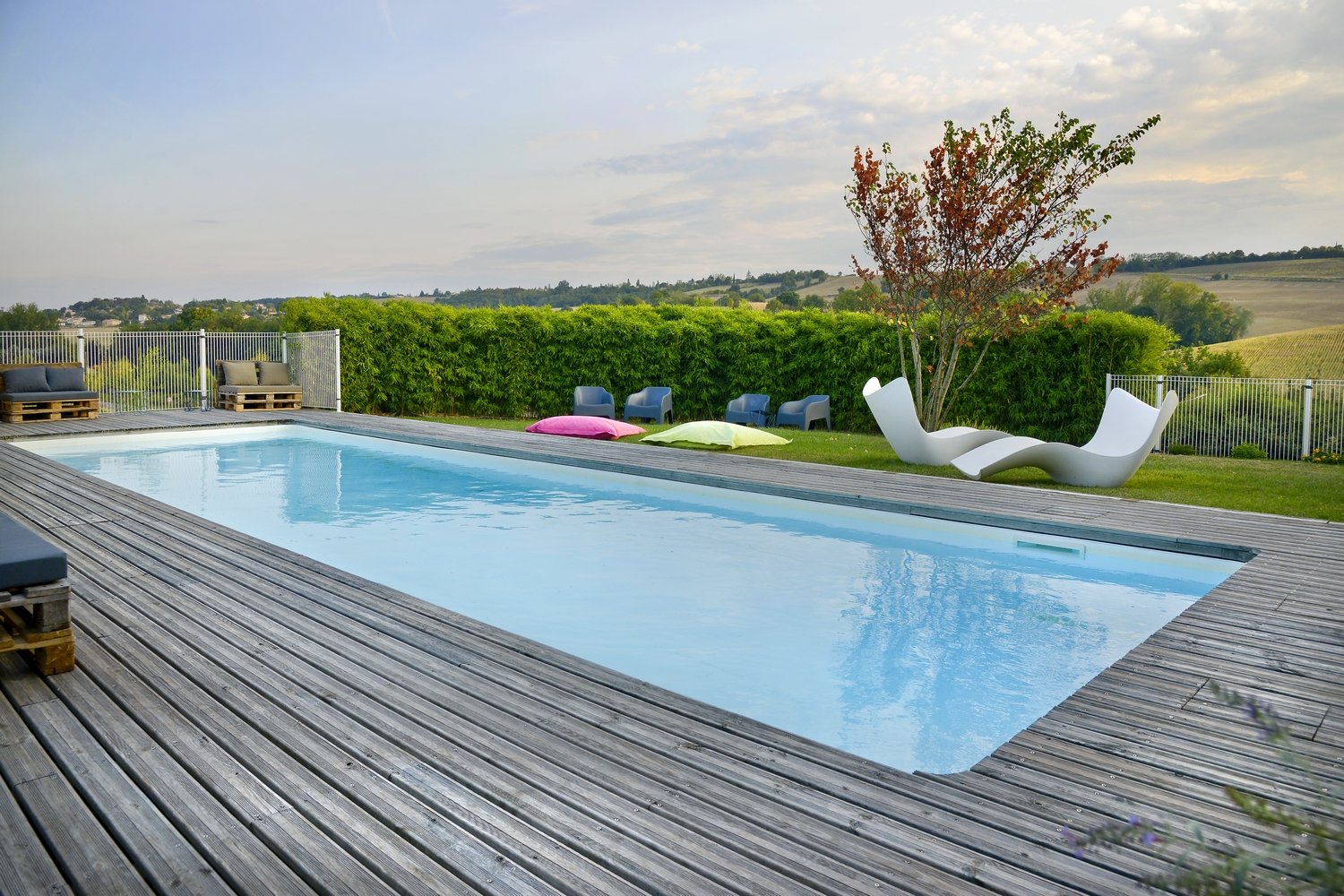 En Marge, the pool