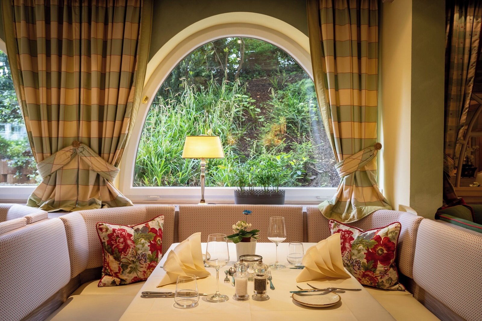 Hotel Schwarzmatt, at the table