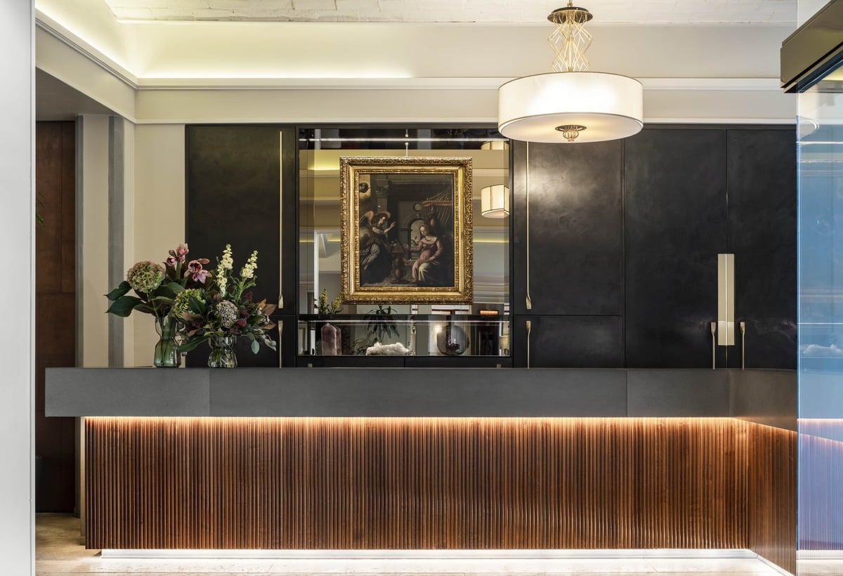 Grand Hotel Minerva — vibe