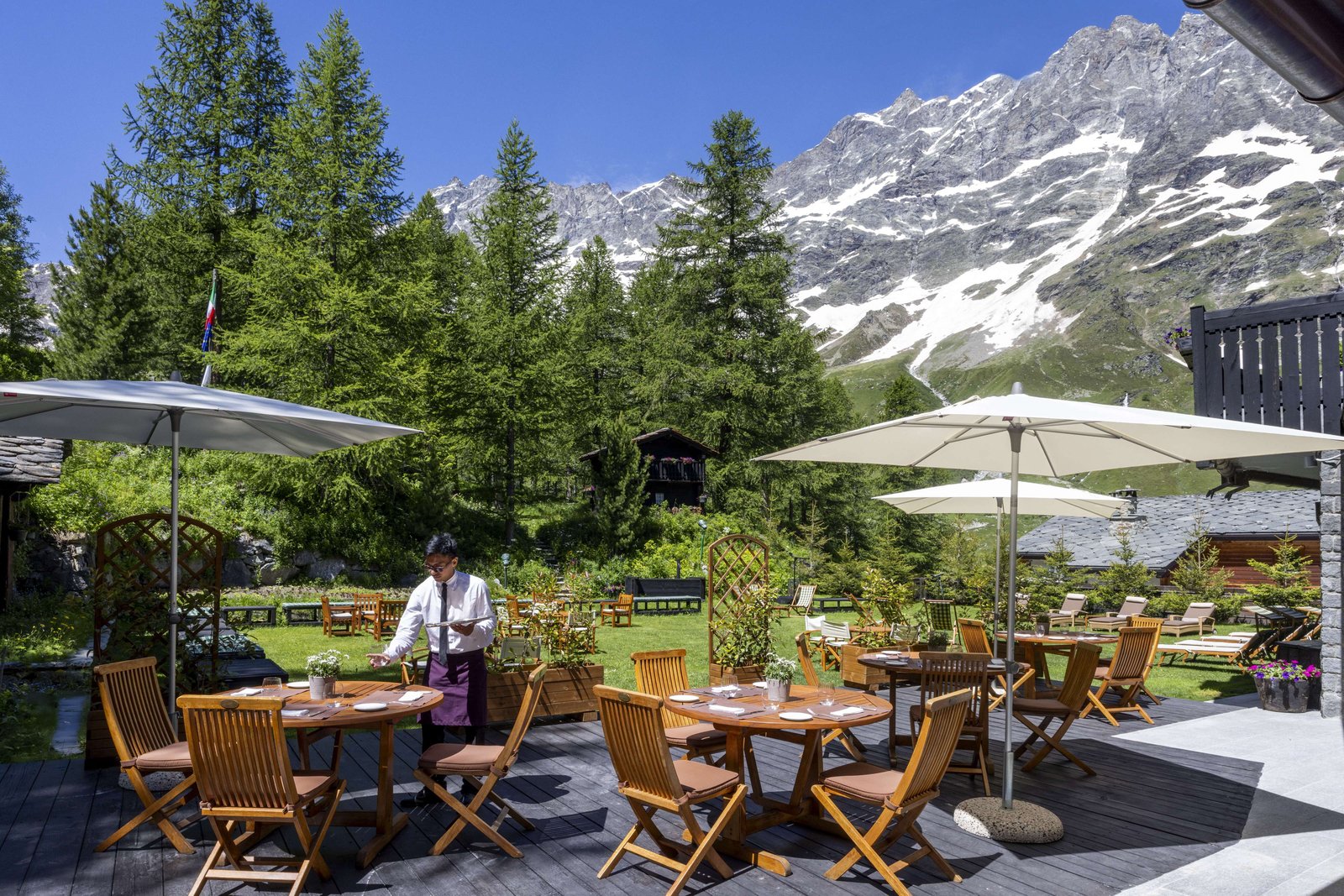 Hermitage Hotel & Spa, at the table