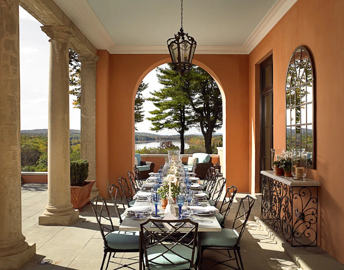 Glenmere Mansion, at the table