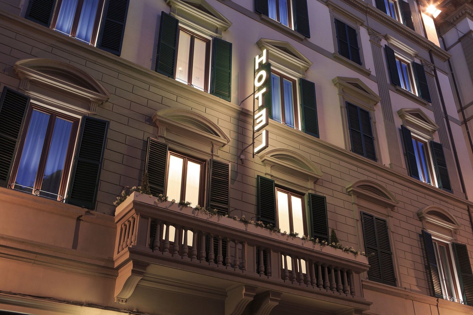 Hotel Spadai — backstory