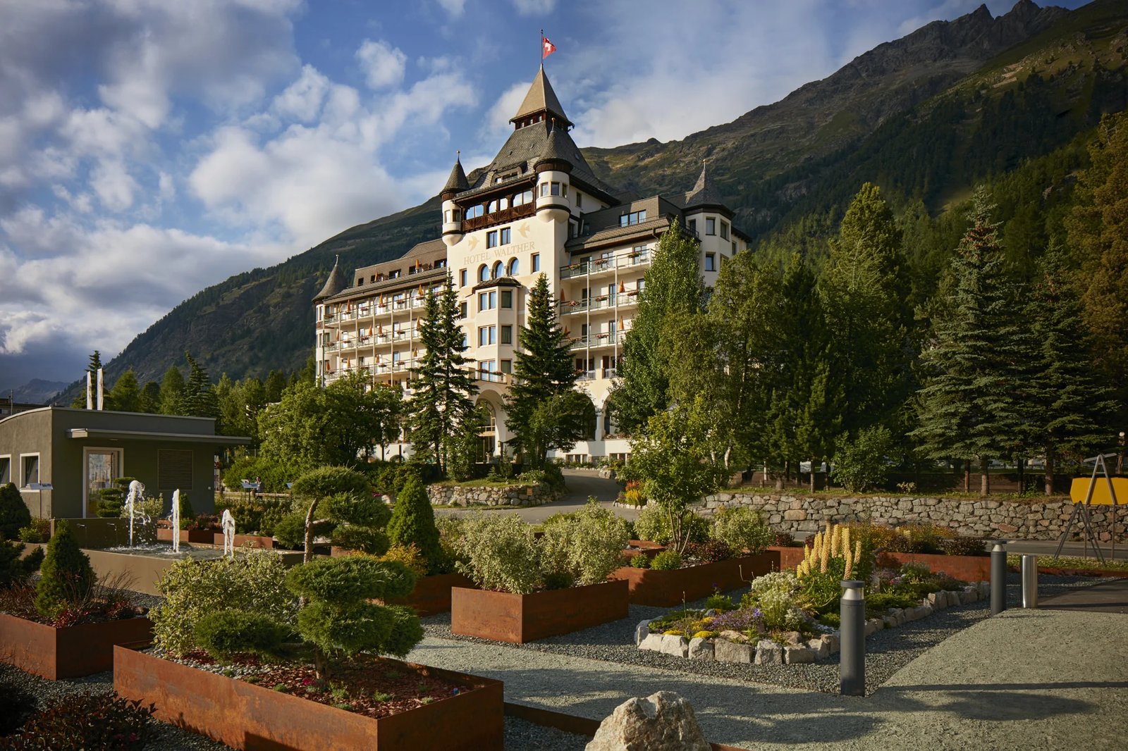 Hotel Walther Pontresina, backstory
