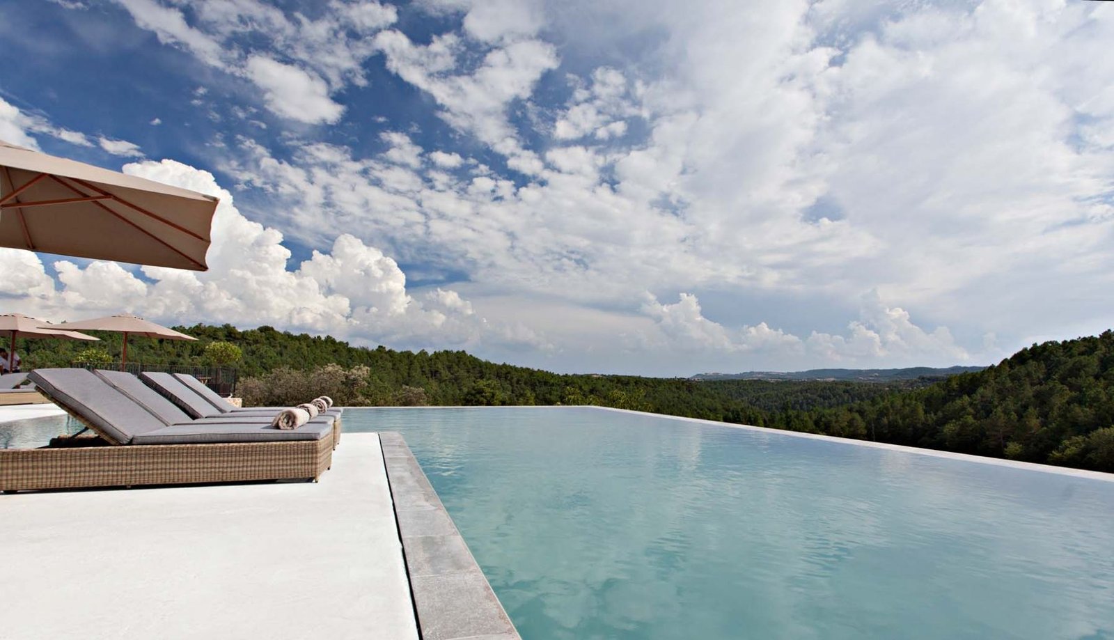 Hotel La Vella Farga, Lladurs, the pool
