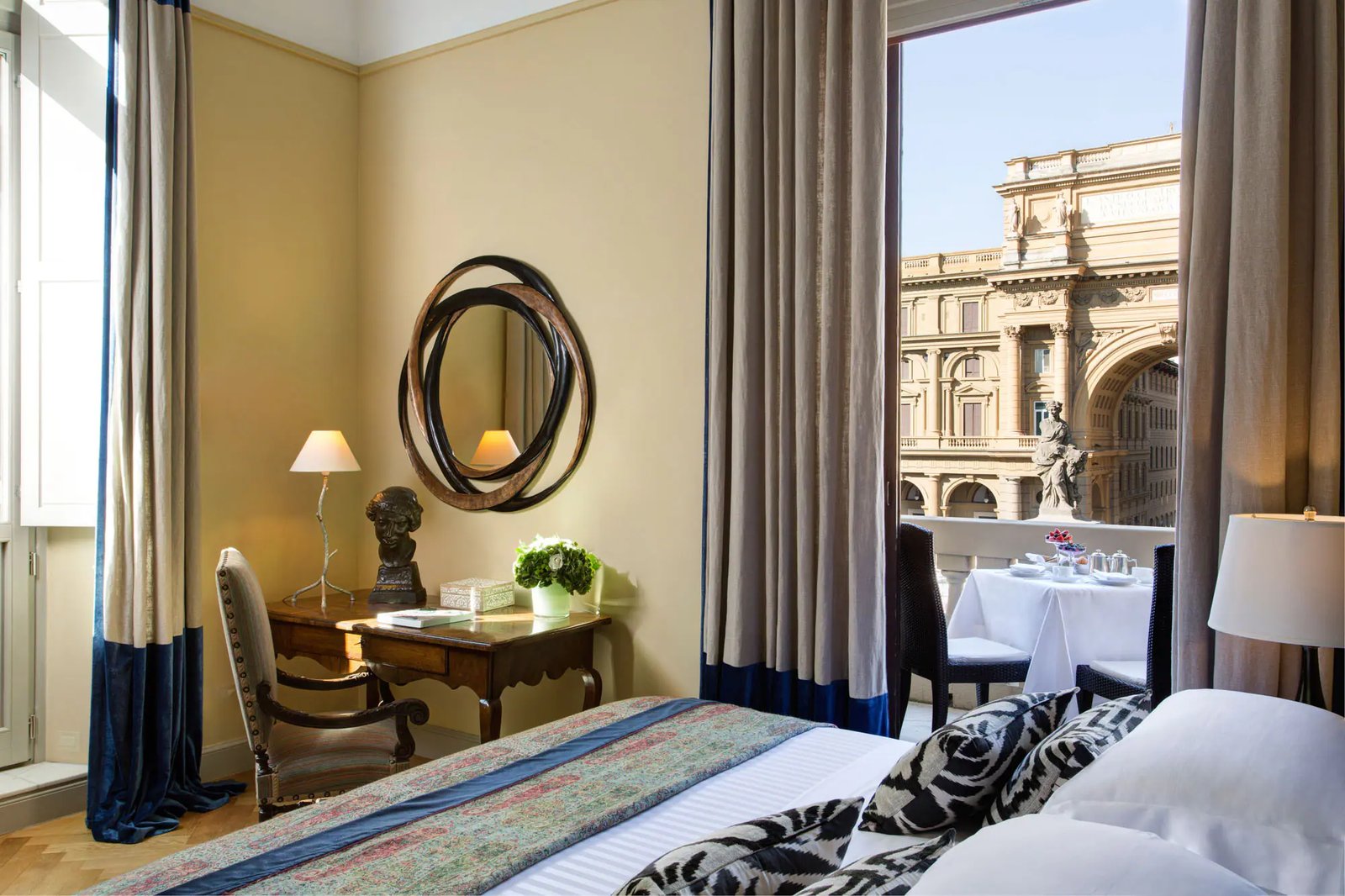 Hotel Savoy — rooms