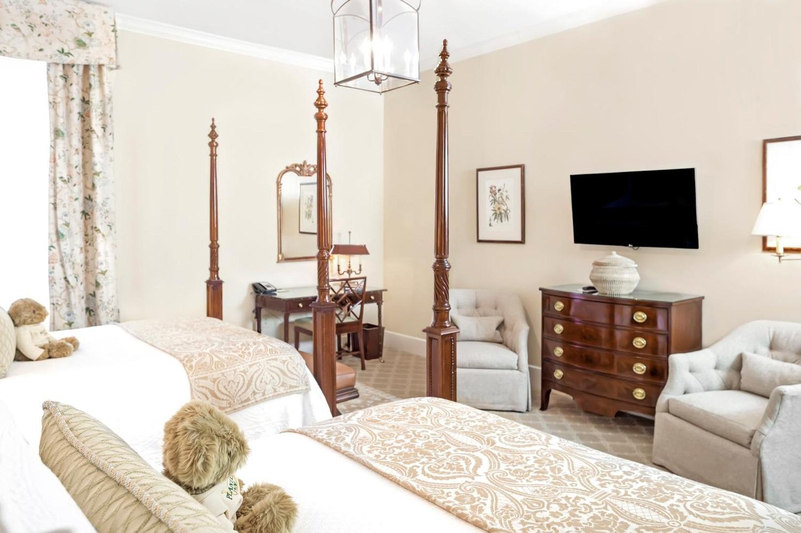 Planters Inn, rooms