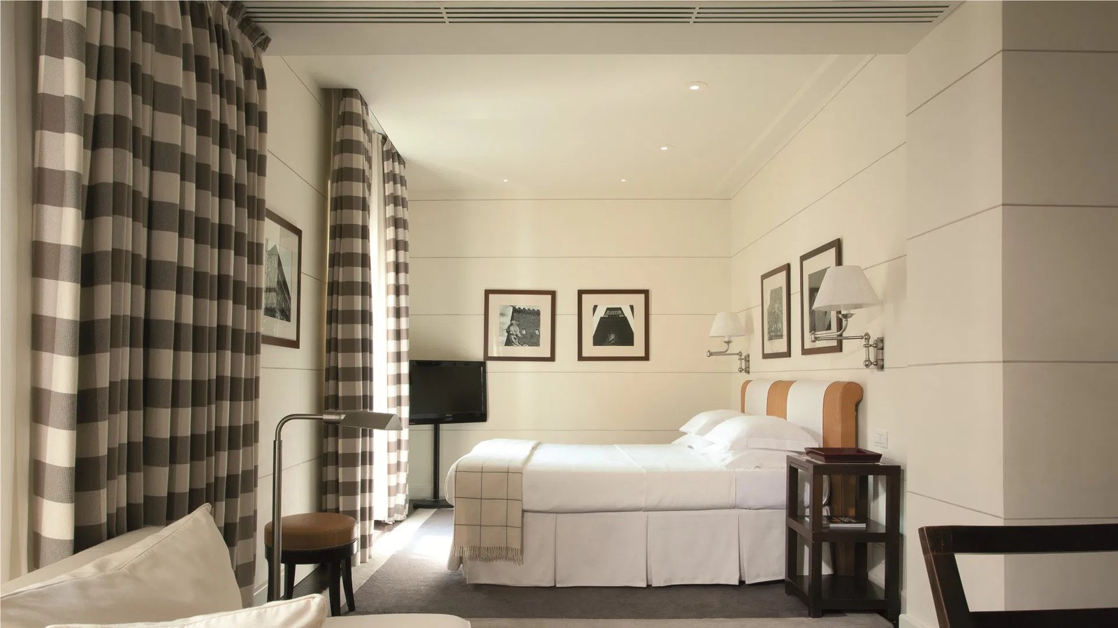 Gallery Hotel Art — rooms