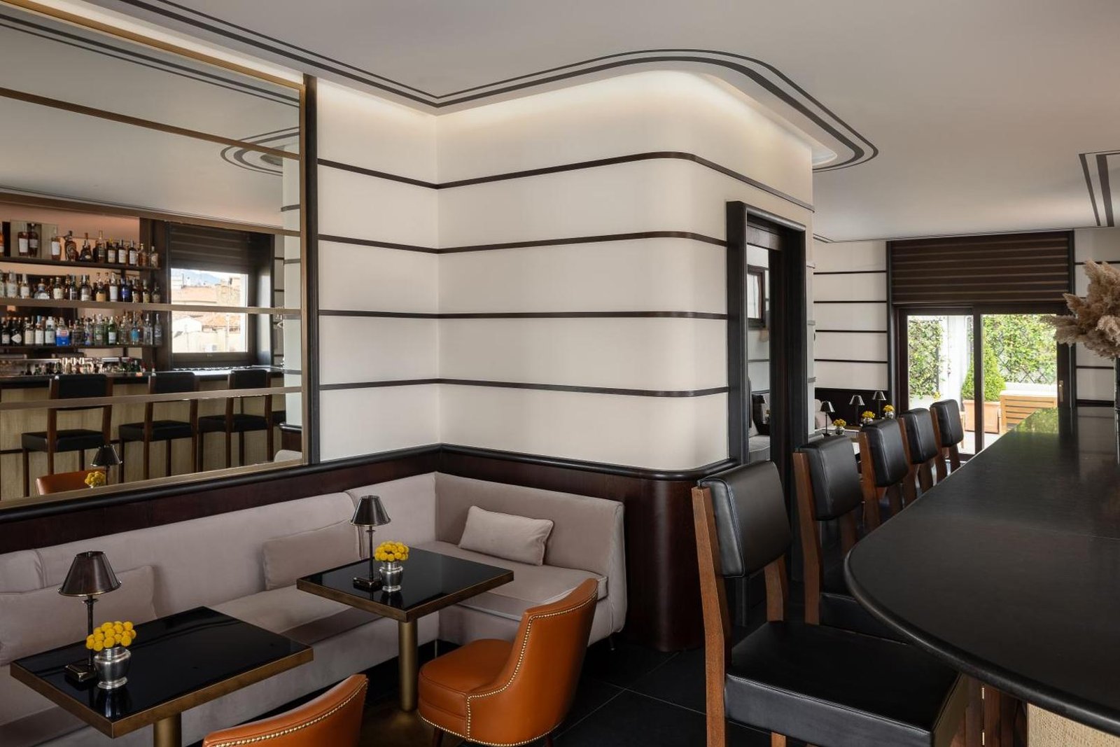 Gallery Hotel Art — eat & drink