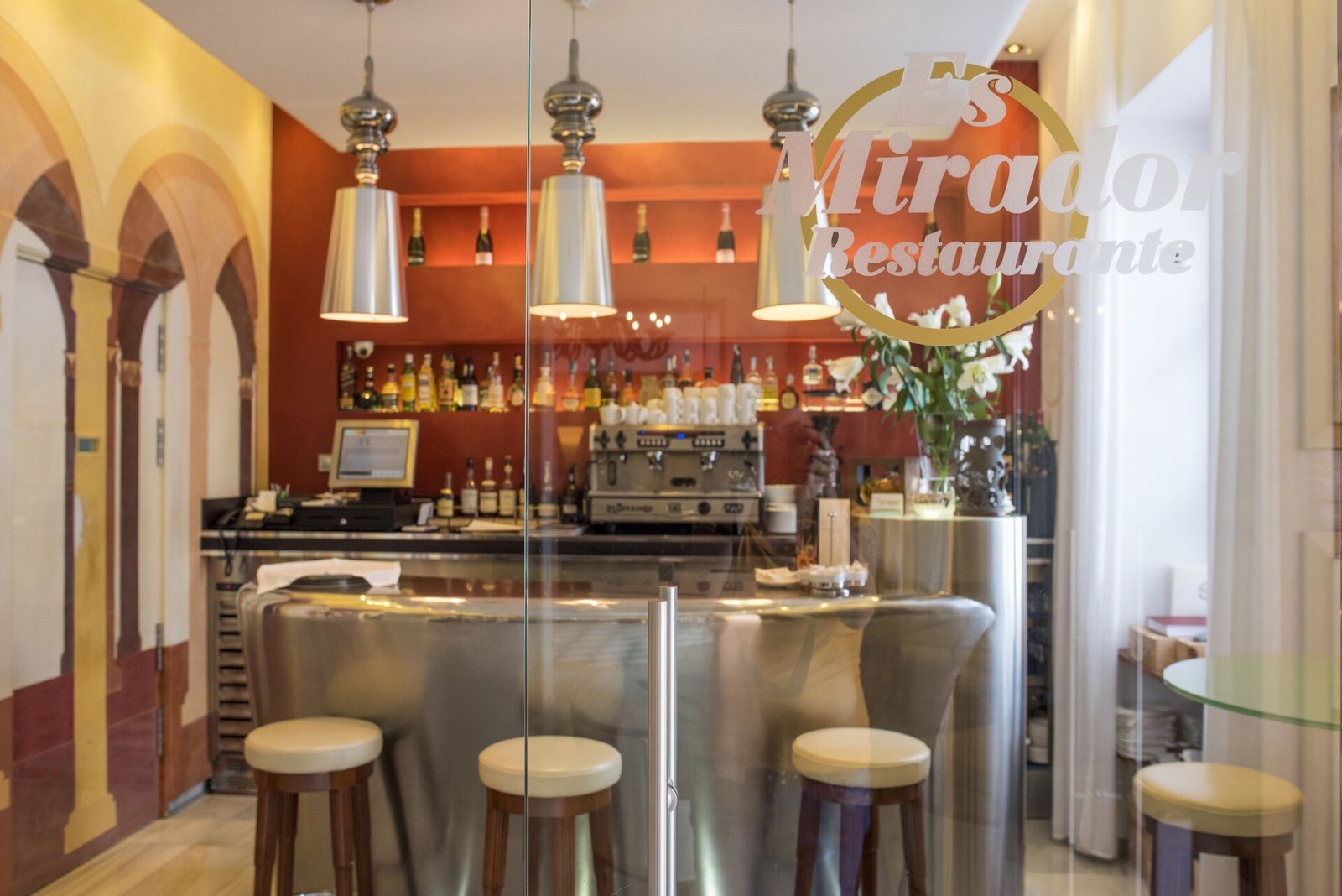Hotel Mirador de Dalt Vila, eat & drink