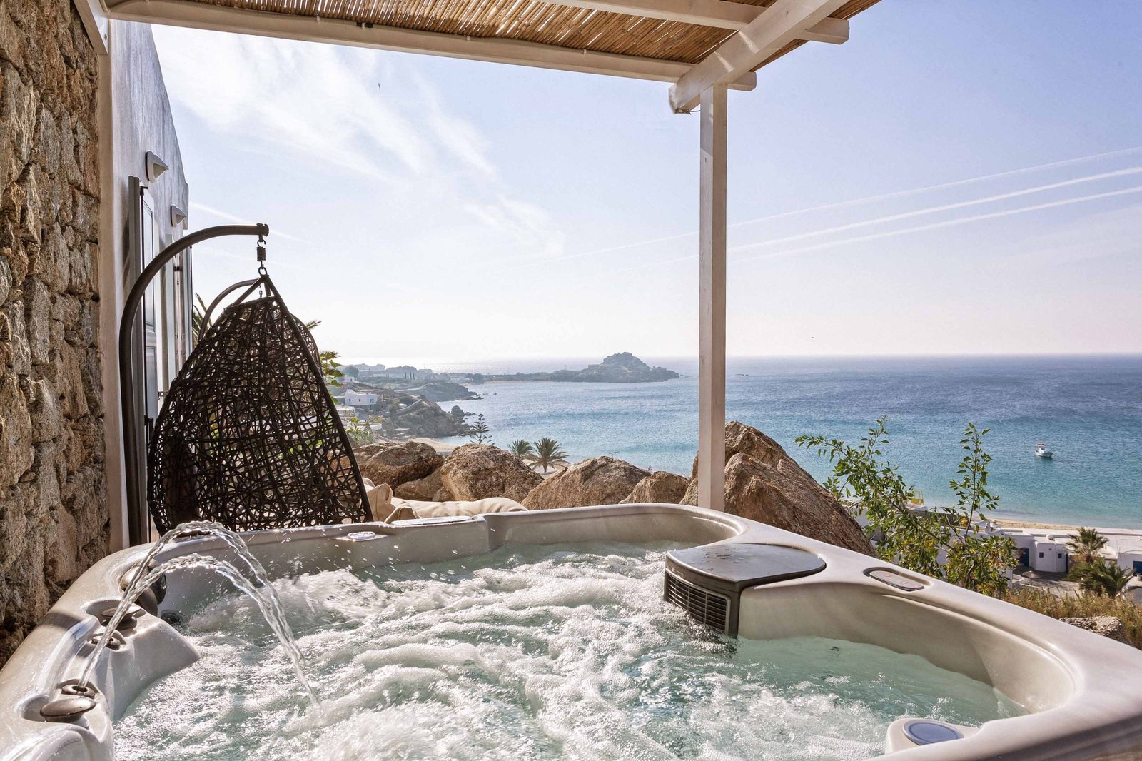 Myconian Ambassador, rooms