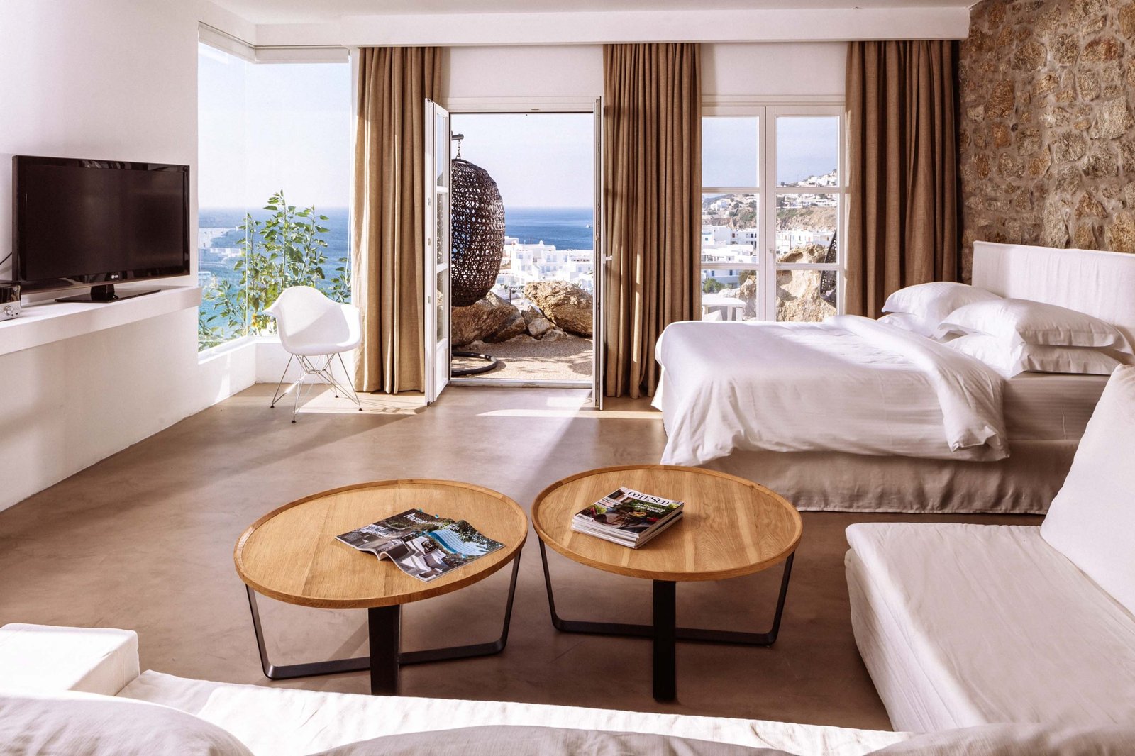 Myconian Ambassador, rooms