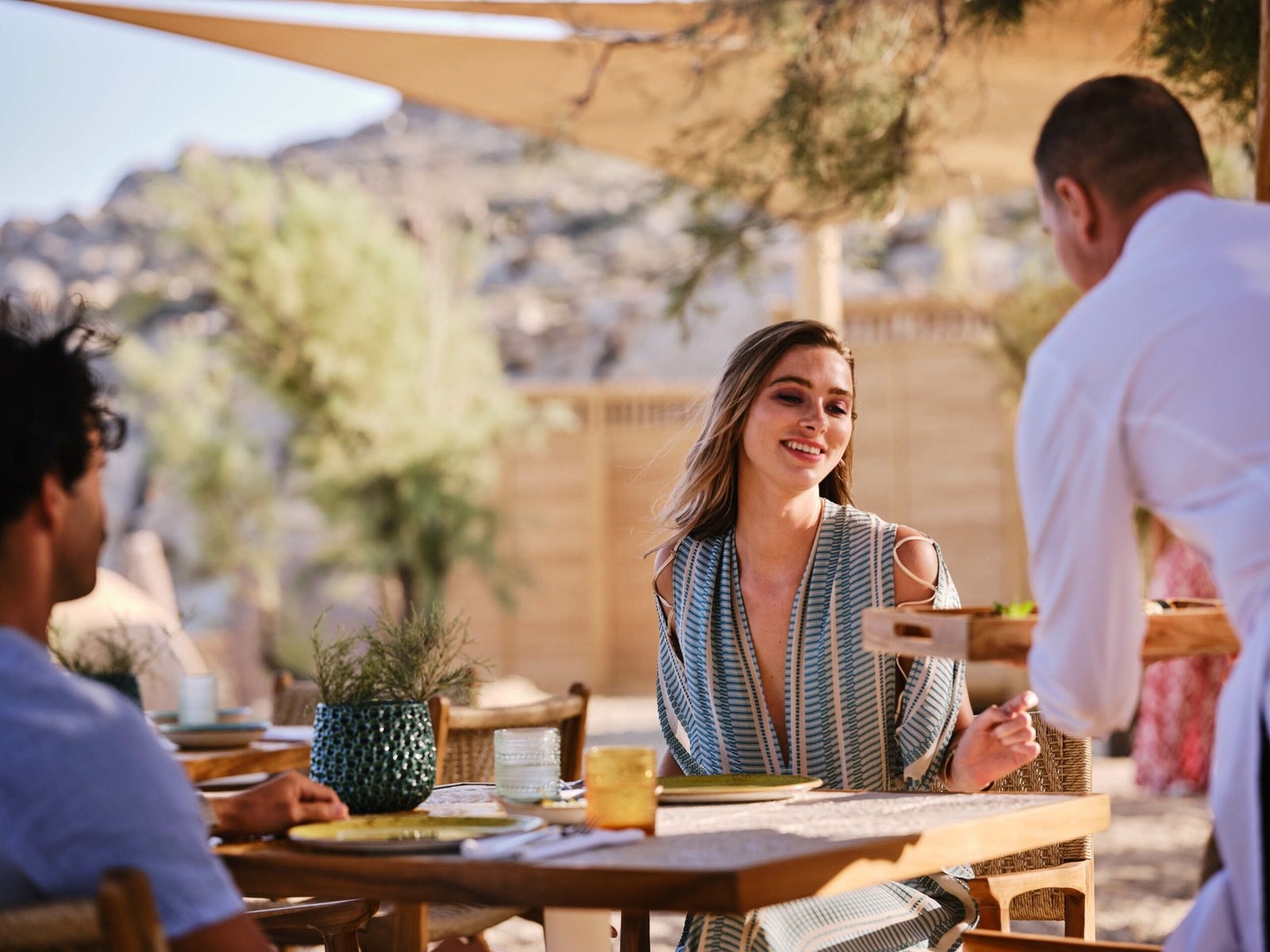 Myconian Sunrise Relais & Chateaux Hotel, eat & drink